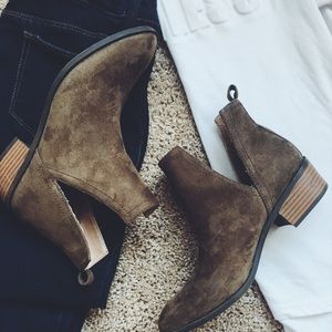 Charlotte Russe Sz 8 Ankle Boots